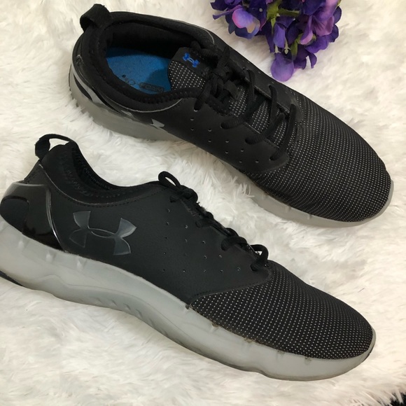 UNDER ARMOUR athletic shoes - Picture 3 of 6